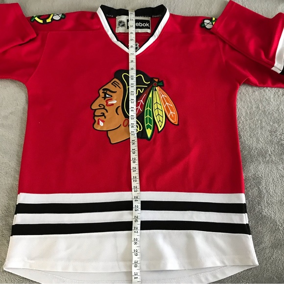 NHL Chicago Blackhawks Sports Team Patrick Kane #88 Men’s Red Ice Hockey Jersey - Picture 11 of 14